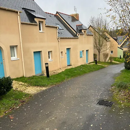 Maison Avec Piscine Le Tronchet (Ille-et-Vilaine)